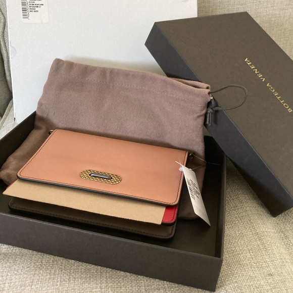 BOTTEGA VENETA
MULTICOLOR LEATHER CHAIN WALLET - Picture 6 of 7